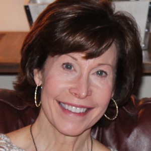 Carolyn Eichold's avatar